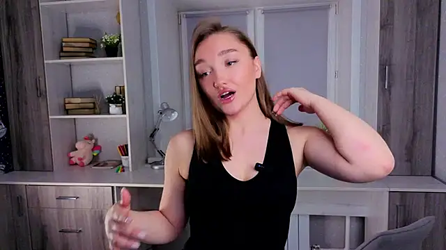 ShemikaCozza online show from November 3, 11:33 am