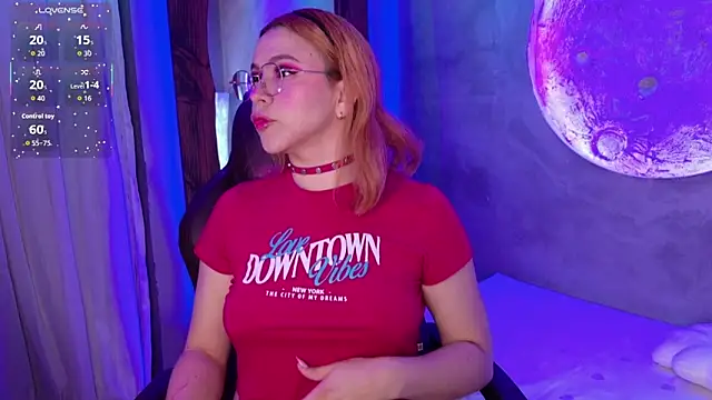 Snapshot of sussiestrawberry chatting on November 20, 10:04 am sussiestrawberry online show from November 20, 10:04 am