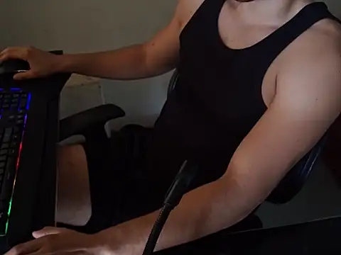 Easybooy1010 online show from January 15, 8:34 pm