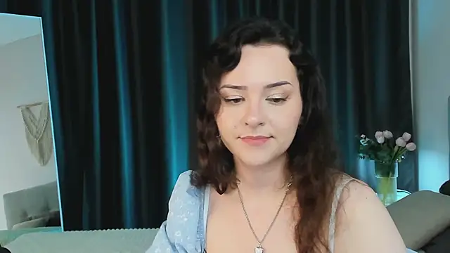 Camilla Rowen online show from June 11, 8:40 pm