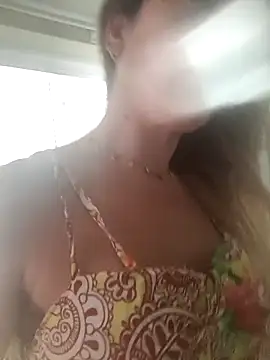 Snapshot of DESIRIE0609 chatting on November 17, 8:58 pm DESIRIE0609 online show from November 17, 8:58 pm