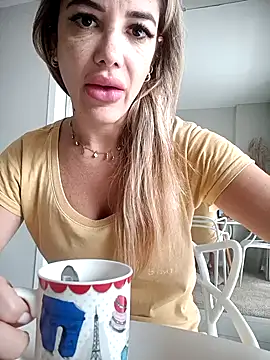 Snapshot of DESIRIE0609 chatting on November 26, 1:34 pm DESIRIE0609 online show from November 26, 1:34 pm