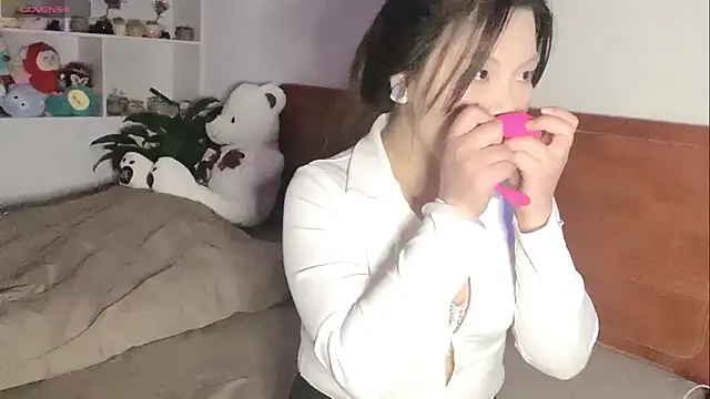 Snapshot of xiner-6666 chatting on October 24, 2:08 am xiner-6666 online show from October 24, 2:08 am