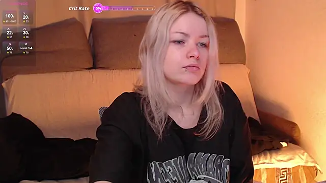 Snapshot of CherryNight6 chatting on December 14, 10:14 pm CherryNight6 online show from December 14, 10:14 pm