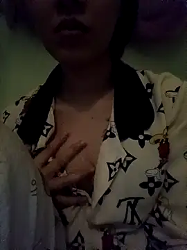 LylyCii69 online show from October 28, 9:35 am