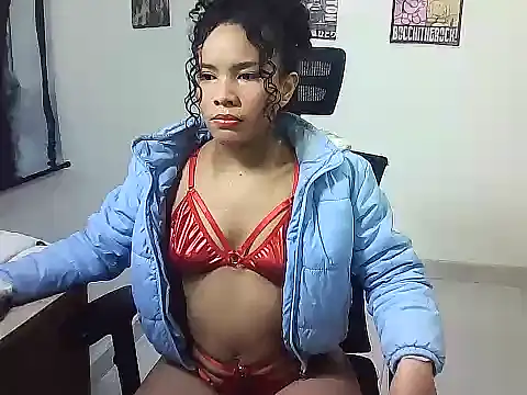 Snapshot of Gigi_Scott_ chatting on December 1, 3:22 am Gigi Scott online show from December 1, 3:22 am