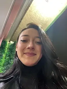 Snapshot of Lia__white chatting on November 15, 11:10 pm Lia white online show from November 15, 11:10 pm