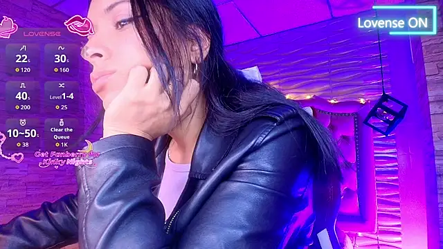 Snapshot of Roxanne_Han chatting on November 20, 11:43 am Roxanne Han online show from November 20, 11:43 am