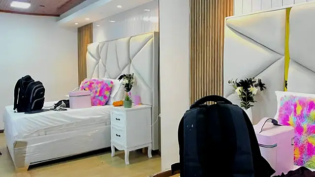 Snapshot of SweetKata_ chatting on November 30, 11:47 am SweetKata online show from November 30, 11:47 am