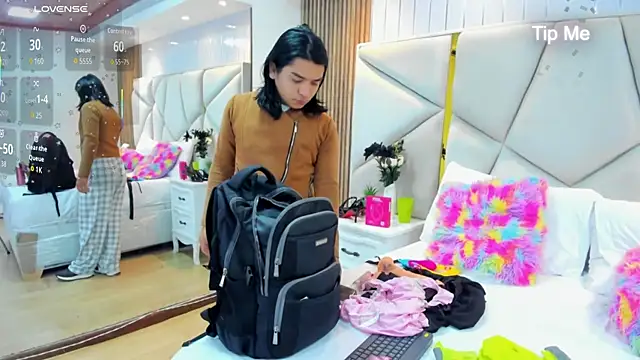 Snapshot of SweetKata_ chatting on December 14, 11:48 am SweetKata online show from December 14, 11:48 am