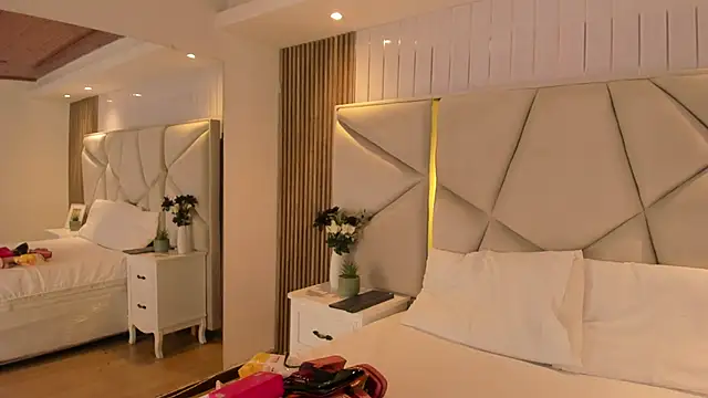 SweetKata  online show from February 11, 7:19 pm