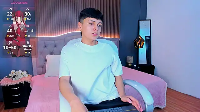 Snapshot of Maxii18_ chatting on November 1, 6:54 pm Maxii18 online show from November 1, 6:54 pm