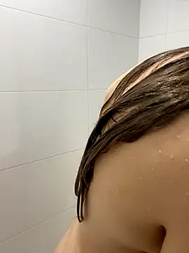 Snapshot of elliepixie chatting on November 14, 3:44 pm elliepixie online show from November 14, 3:44 pm