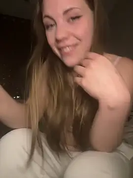 elliepixie online show from March 28, 2:55 am