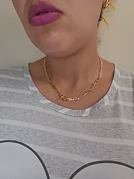 Sexy-girl online show from July 5, 10:33 am