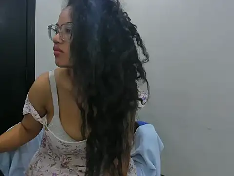 agata18  online show from January 17, 12:43 pm