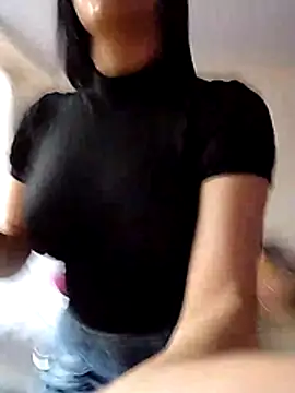 Snapshot of Nuvi_jonhs chatting on November 4, 9:47 pm Nuvi jonhs online show from November 4, 9:47 pm