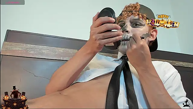 Snapshot of Daark_Eros chatting on October 31, 8:32 pm Daark Eros online show from October 31, 8:32 pm