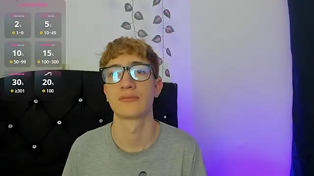 Snapshot of Erick_Taylor3 chatting on November 7, 5:35 pm Erick Taylor3 online show from November 7, 5:35 pm