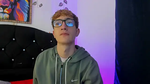 Snapshot of Erick_Taylor3 chatting on November 20, 5:56 pm Erick Taylor3 online show from November 20, 5:56 pm