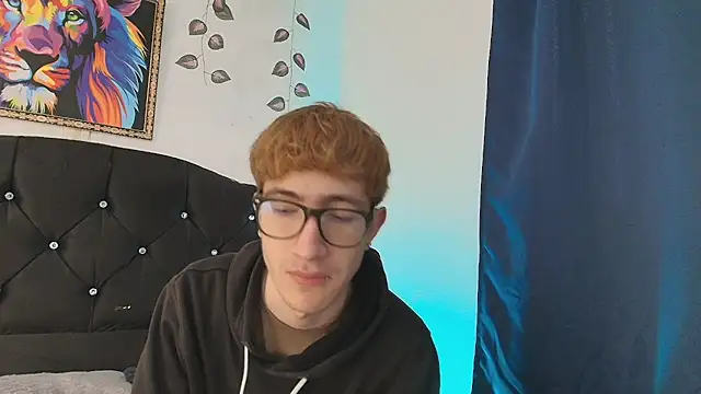 Snapshot of Erick_Taylor3 chatting on November 28, 5:59 pm Erick Taylor3 online show from November 28, 5:59 pm