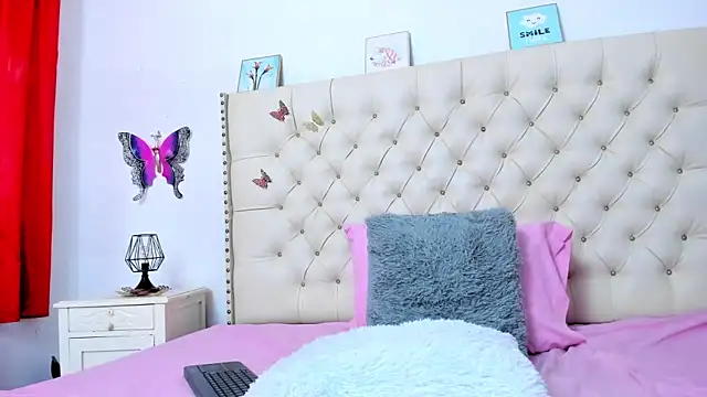 Snapshot of celena_wonder chatting on November 26, 7:26 pm celena wonder online show from November 26, 7:26 pm