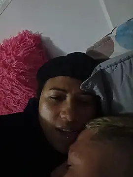 Snapshot of marimar_24 chatting on November 14, 11:13 pm marimar 24 online show from November 14, 11:13 pm