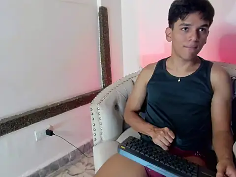 Snapshot of Salomon_Mendoza chatting on April 3, 8:51 pm Salomon Mendoza online show from April 3, 8:51 pm