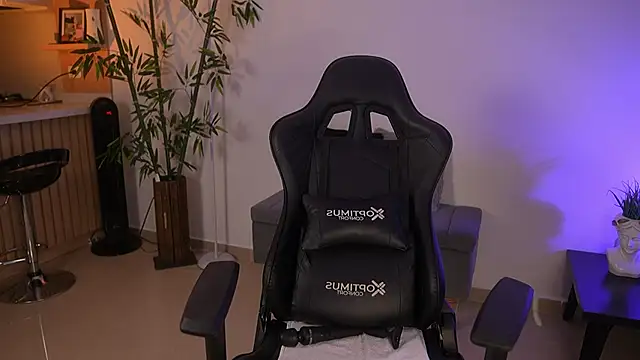 JessicaPratt online show from March 26, 1:17 pm