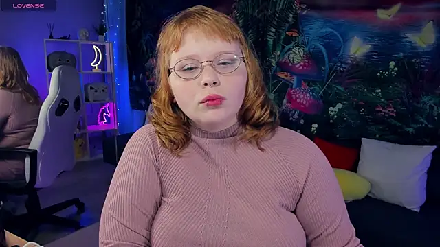 LottieReed online show from November 28, 5:04 pm