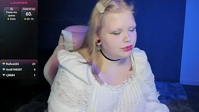 LottieReed online show from May 16, 10:36 am