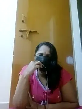 Snapshot of tamilammu1431 chatting on December 14, 5:51 pm tamilammu1431 online show from December 14, 5:51 pm