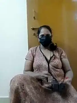 Snapshot of tamilammu1431 chatting on December 16, 6:13 pm tamilammu1431 online show from December 16, 6:13 pm