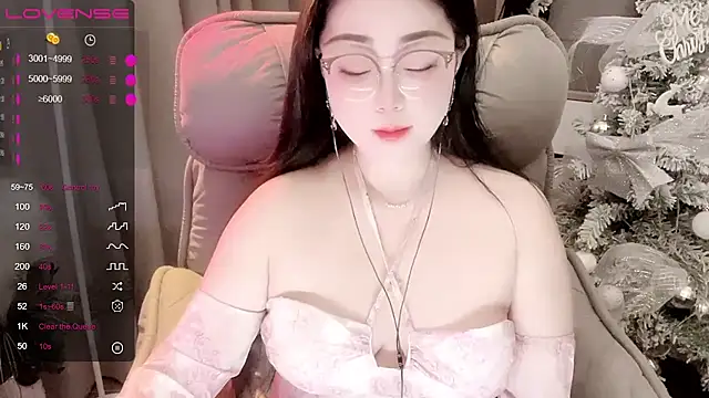 Snapshot of Monica-666888- chatting on March 6, 5:09 pm Monica-666888- online show from March 6, 5:09 pm