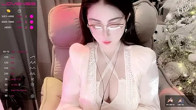 Snapshot of Monica-666888- chatting on April 1, 5:10 pm Monica-666888- online show from April 1, 5:10 pm