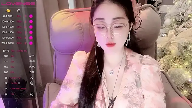 Snapshot of Monica-666888- chatting on April 9, 6:19 am Monica-666888- online show from April 9, 6:19 am