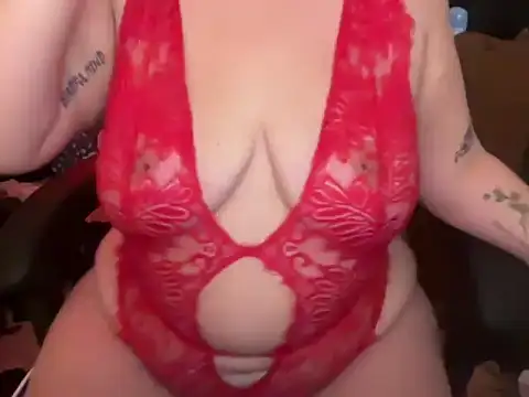 Snapshot of sleepyangel222 chatting on October 27, 9:41 pm sleepyangel222 online show from October 27, 9:41 pm