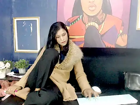 Snapshot of DesiBabexxx chatting on November 16, 8:31 am DesiBabexxx online show from November 16, 8:31 am