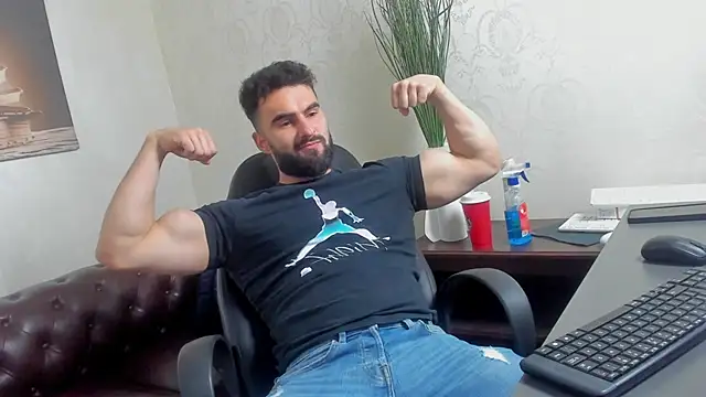 Snapshot of MicahLane chatting on October 28, 5:33 am MicahLane online show from October 28, 5:33 am