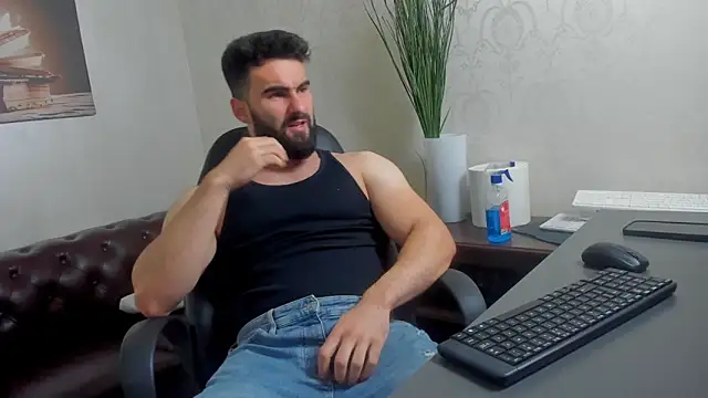 Snapshot of MicahLane chatting on November 3, 5:31 am MicahLane online show from November 3, 5:31 am