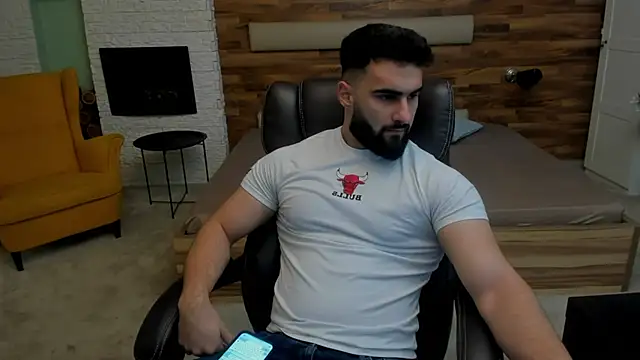 Snapshot of MicahLane chatting on November 6, 5:30 am MicahLane online show from November 6, 5:30 am