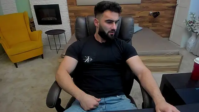 Snapshot of MicahLane chatting on November 8, 5:40 am MicahLane online show from November 8, 5:40 am