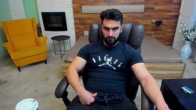 Snapshot of MicahLane chatting on November 19, 5:07 am MicahLane online show from November 19, 5:07 am