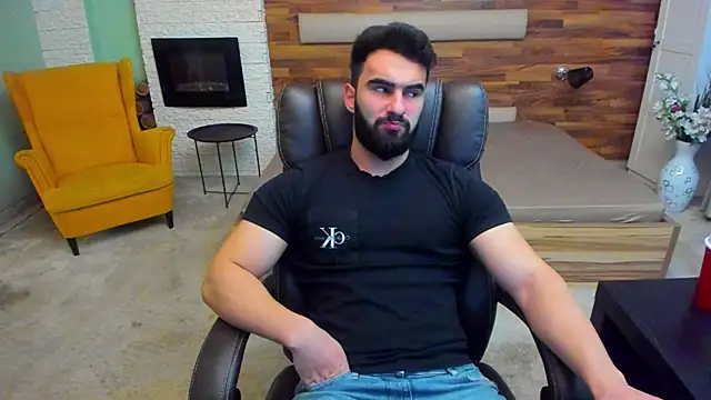 Snapshot of MicahLane chatting on November 20, 5:29 am MicahLane online show from November 20, 5:29 am