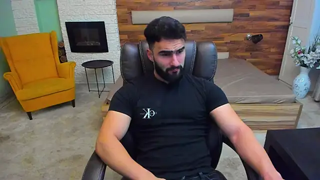 Snapshot of MicahLane chatting on November 26, 5:19 am MicahLane online show from November 26, 5:19 am