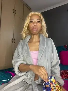 CandySlender18 online show from July 3, 2:01 pm