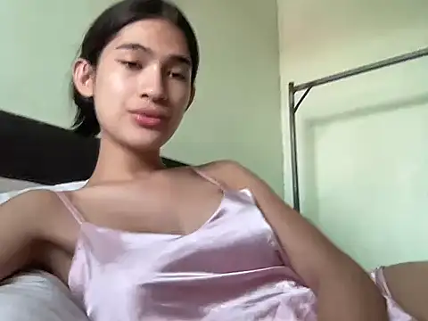 Snapshot of Stellaconsani chatting on July 8, 5:23 am Stellaconsani online show from July 8, 5:23 am