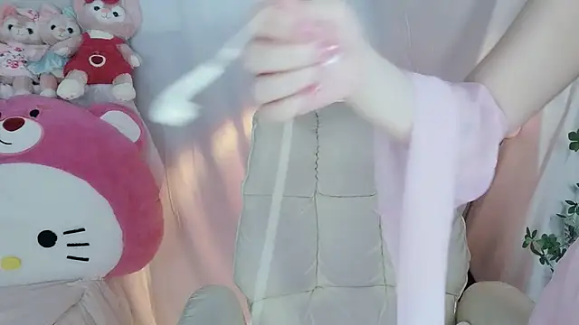 Snapshot of -zhuzhu-999- chatting on November 9, 9:24 pm -zhuzhu-999- online show from November 9, 9:24 pm