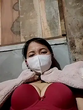 Snapshot of TRIEUTRIEU20 chatting on November 12, 9:42 am TRIEUTRIEU20 online show from November 12, 9:42 am