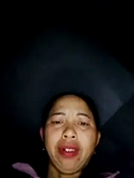 Snapshot of TRIEUTRIEU20 chatting on November 14, 10:18 pm TRIEUTRIEU20 online show from November 14, 10:18 pm